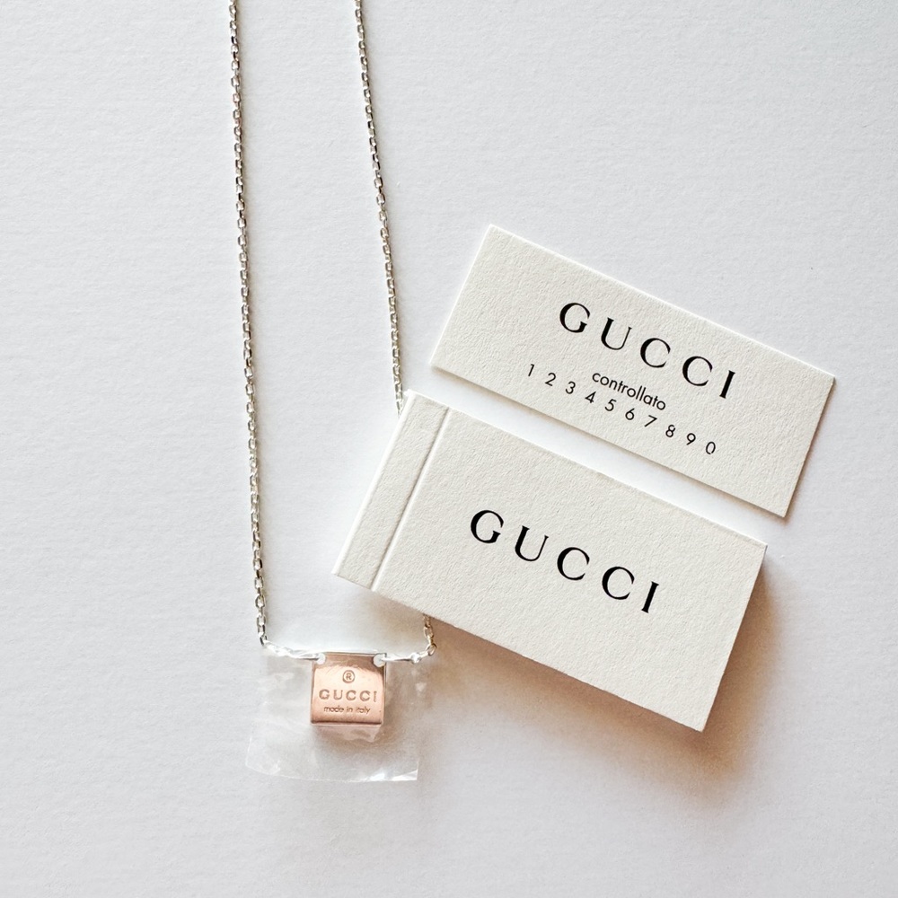 GUCCI Sterling Silver Trademark Logo Square Pendant Necklace